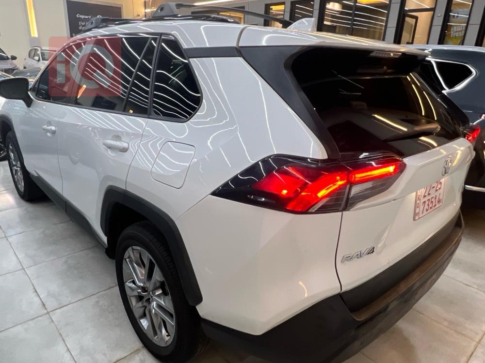 تويوتا راف 4